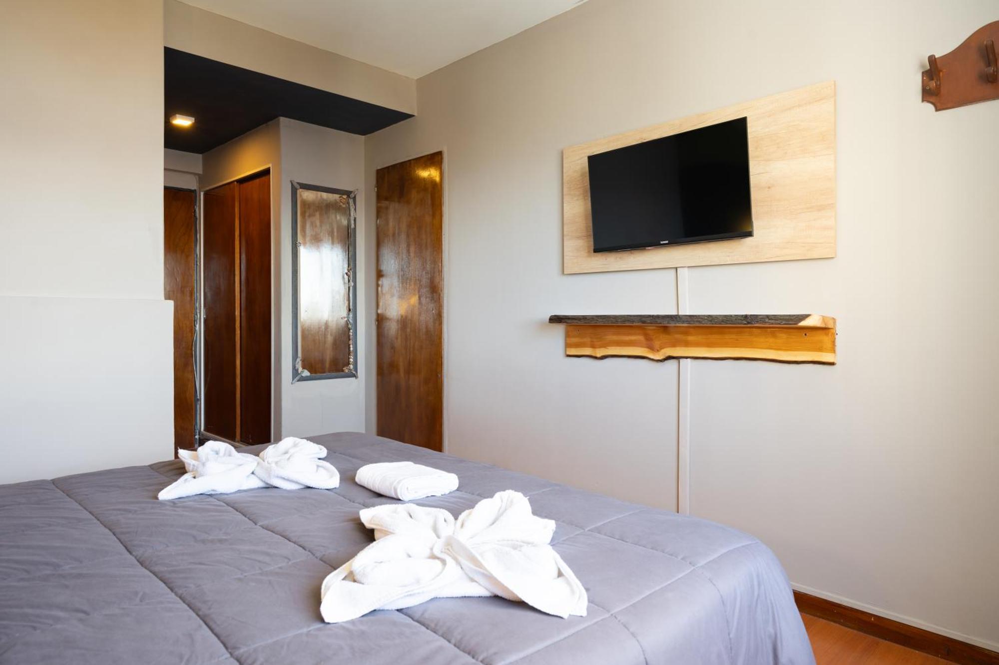 Tangoinn Hostel Downtown San Carlos de Bariloche Dış mekan fotoğraf